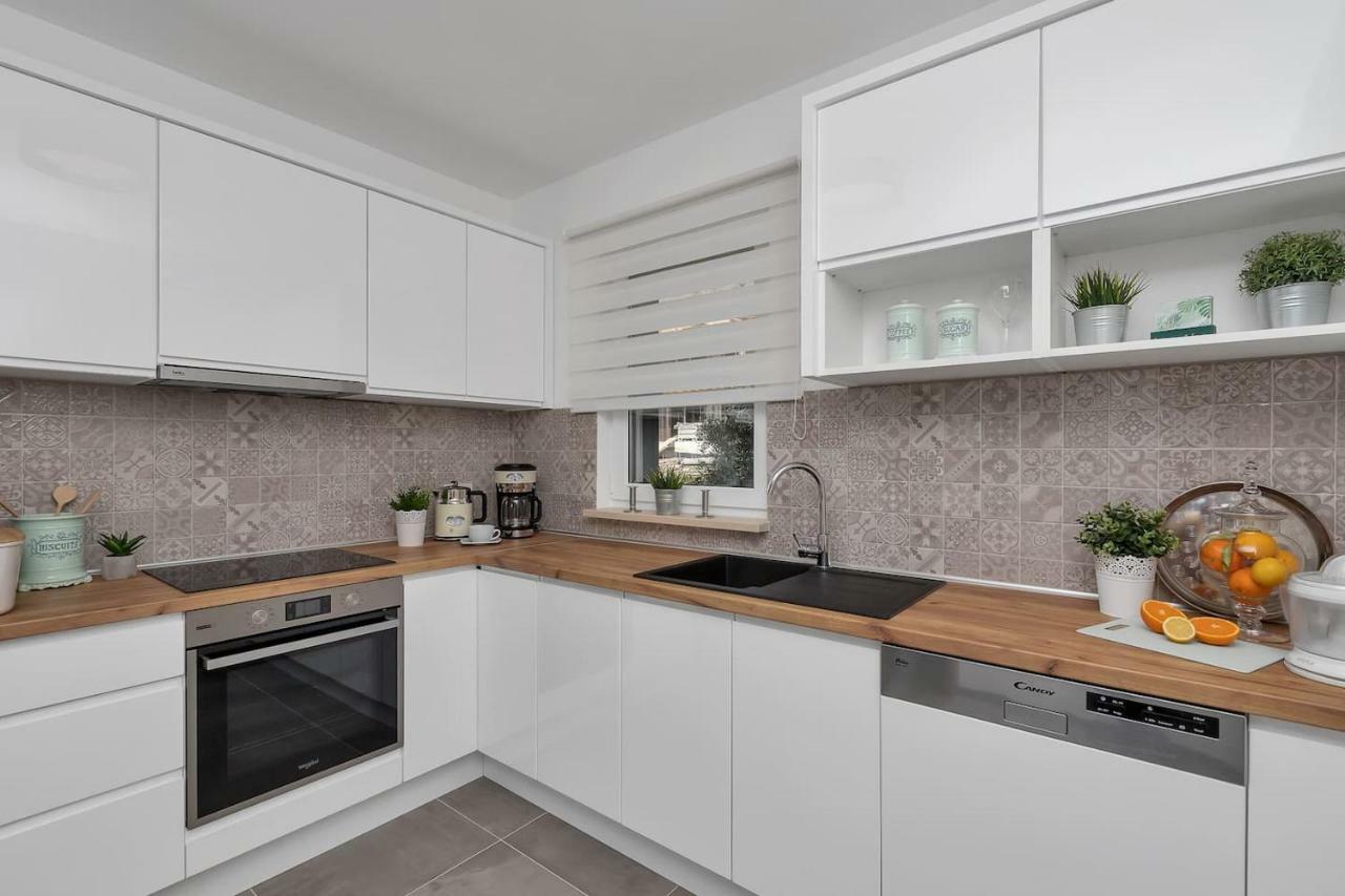 Charming Apartment Tissa With Sea View Makarska Luaran gambar